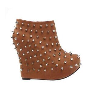 Privileged  " POINTED PERFECTION "  ( BRAND NEW !!! )